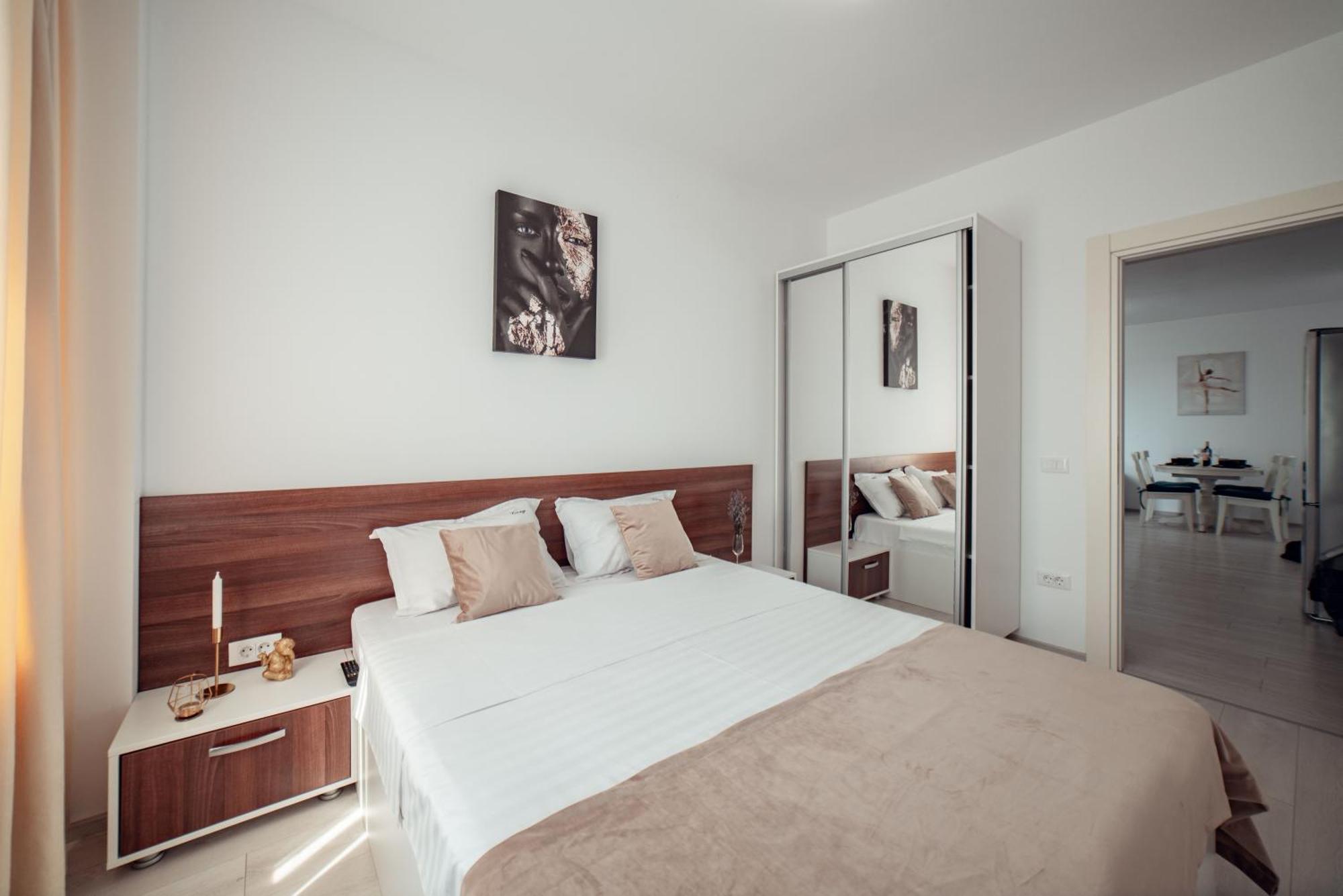 Cozy Apartments At Q Residence - Palas Mall Iasi Bagian luar foto