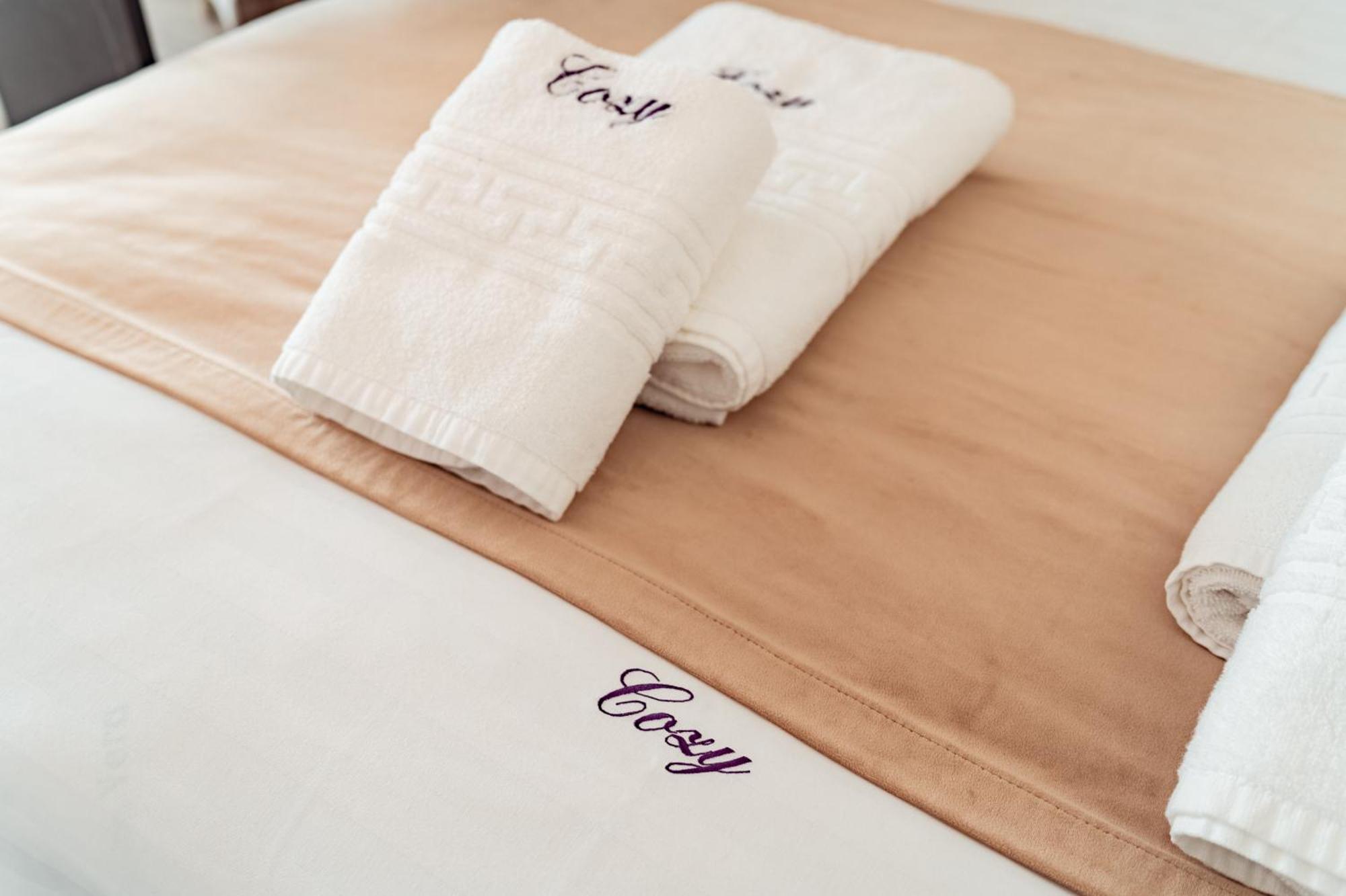 Cozy Apartments At Q Residence - Palas Mall Iasi Bagian luar foto
